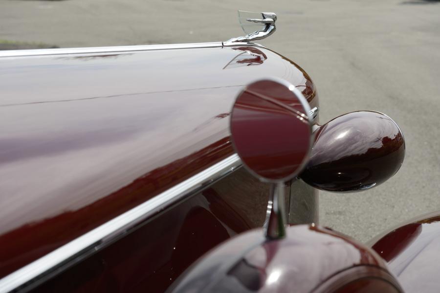 Cadillac Twelve Formal Sedan by Fleetwood 1937 года  (фото 10 из 26)